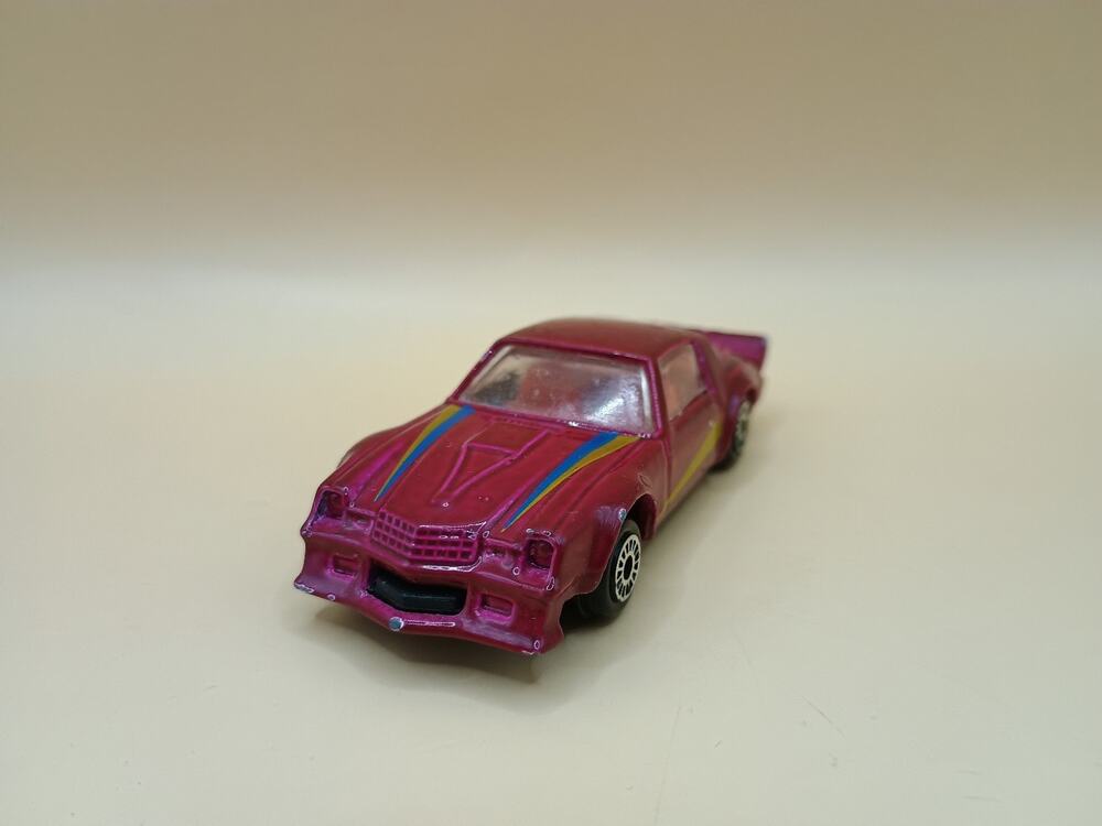 Zee 1979 Chevrolet Camaro Magenta Z28 Chevy 2nd Gen 1970's #D92 1/64 Scale